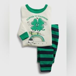 BNWT 100% Organic Cotton Shamrock PJ Set